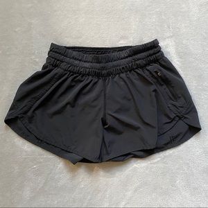 SOLD lululemon Tracker V Short